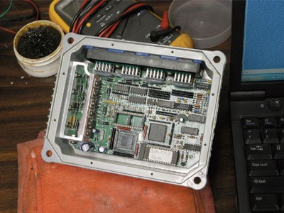 Some older FAST ECU. Image from hotrod.com